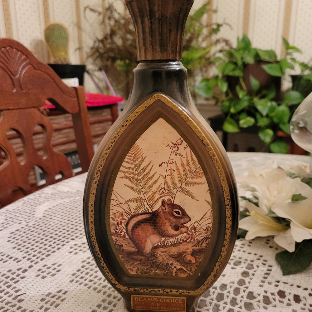 Vintage Jim Beam Wildlife Chipmunk Decanter (empty)